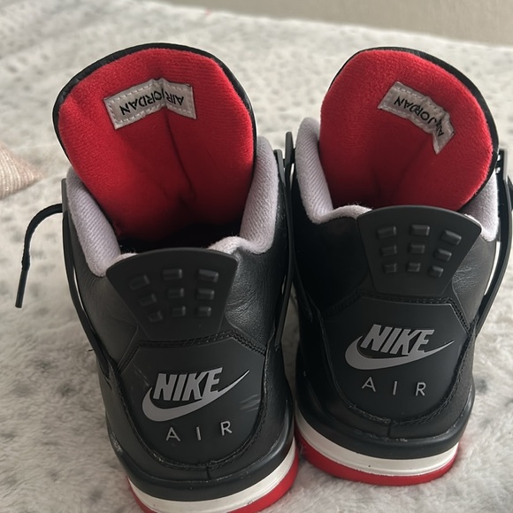 Excellent condition Jordan 4 kids 7y - Picture 4 of 5